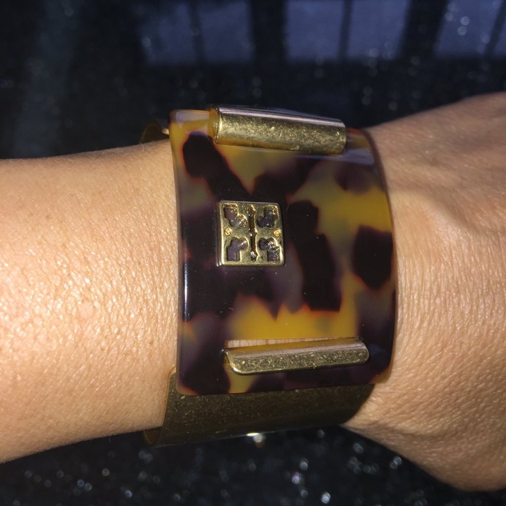 Tory Burch Gold And Tortoise Shell Cuff Bracelet - image 4